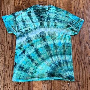 Tie-Dye Short Sleeve Men's Tee - Blue and Green